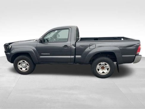 Used 2010 Toyota Tacoma 4x4 Regular Cab image 7