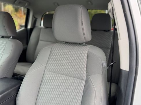 Used 2020 Toyota Tacoma SR5 image 7