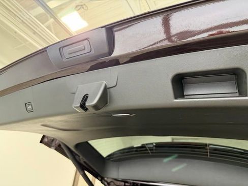 Used 2023 Chevrolet Traverse LT FWD image 34