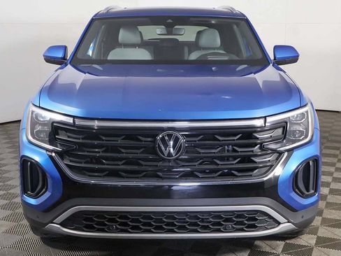 Used 2024 Volkswagen Atlas Cross Sport SEL AWD/4WD image 13