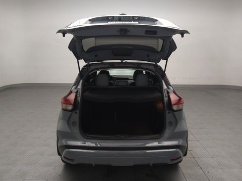 Used 2023 Nissan Kicks SR w/ SR Premium Package FWD image 29