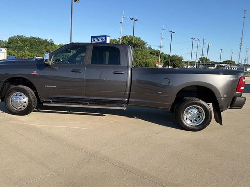 Used 2023 RAM 3500 Laramie AWD/4WD image 11