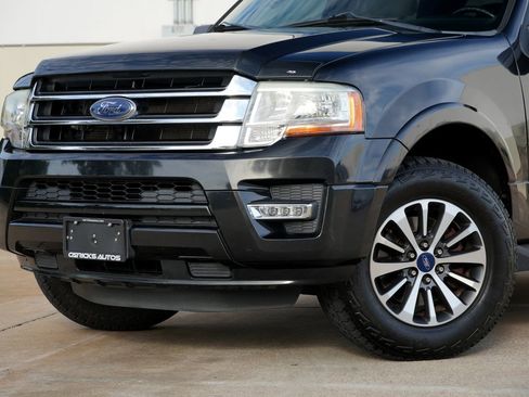 Used 2015 Ford Expedition XLT RWD image 22