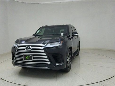 Used 2024 Lexus LX 600 4WD w/ Luxury Package image 69