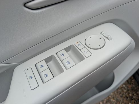 New 2025 Hyundai Kona SEL image 8