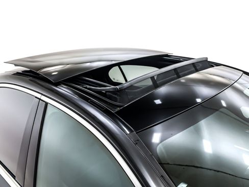 Used 2023 Mercedes-Benz C 300 Sedan image 22