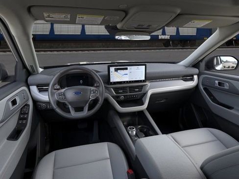 New 2026 Ford Explorer Active w/ Active Comfort Package AWD/4WD image 9