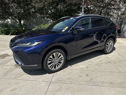 Used 2023 Toyota Venza XLE