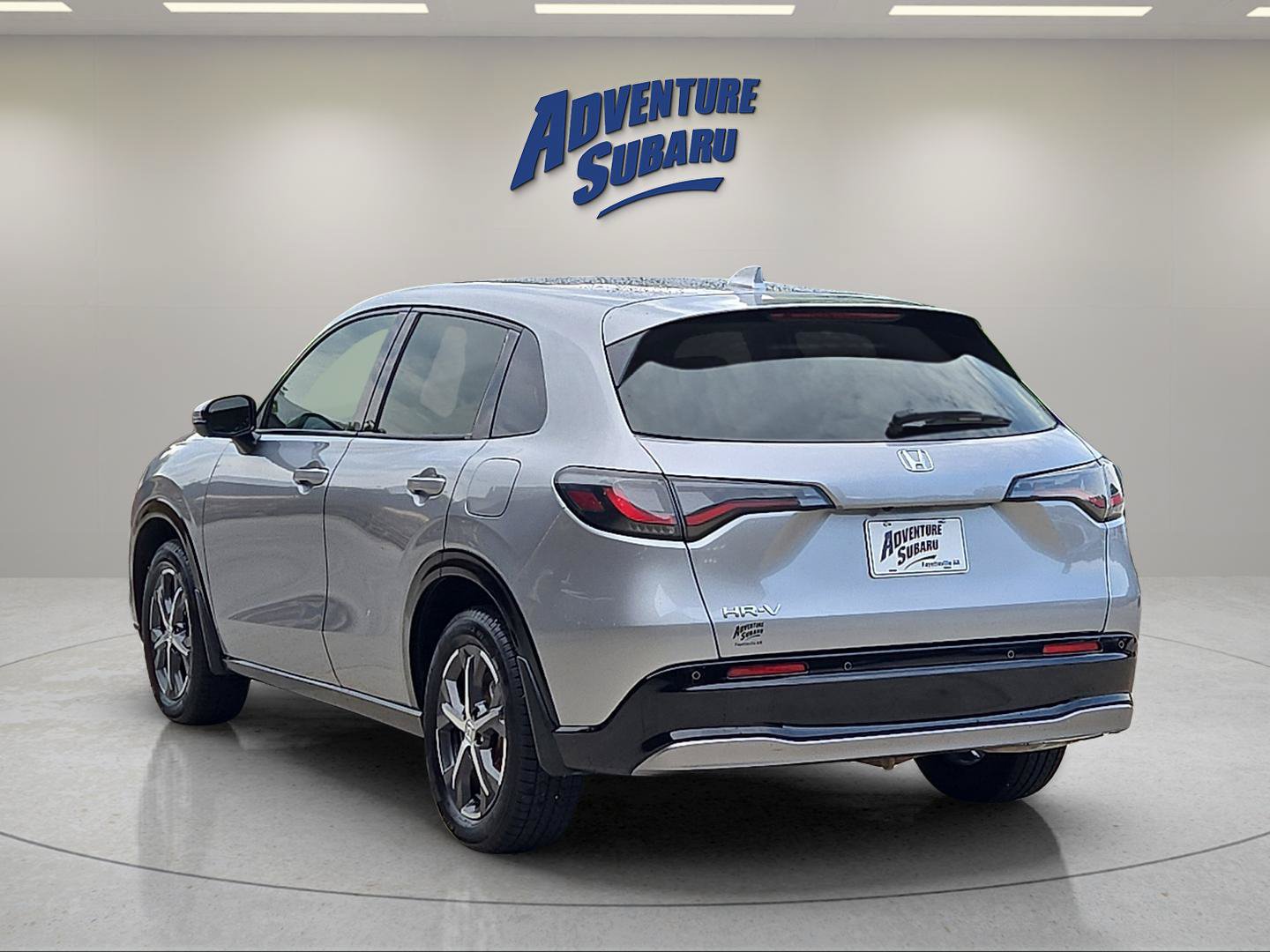 Used 2023 Honda HR-V EX-L image 5