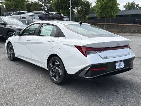 New 2026 Hyundai Elantra Limited FWD image 6