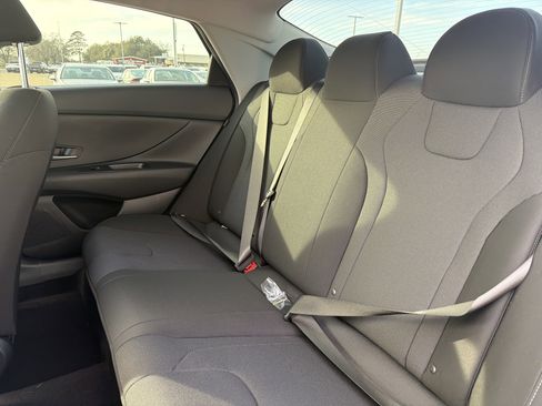 New 2026 Hyundai Elantra SE image 6