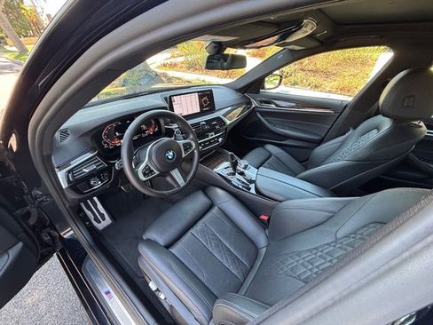 Used 2022 BMW 530i w/ M Sport Package RWD image 32