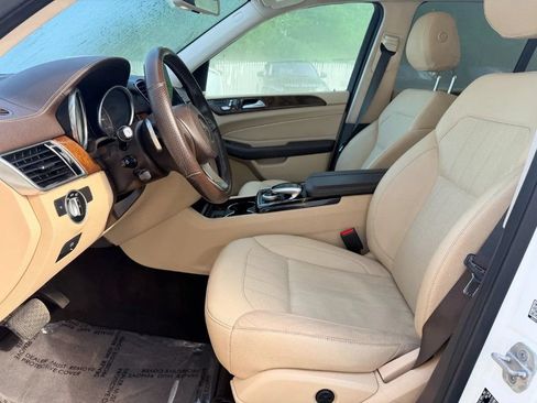 Used 2017 Mercedes-Benz GLS 450 4MATIC image 12