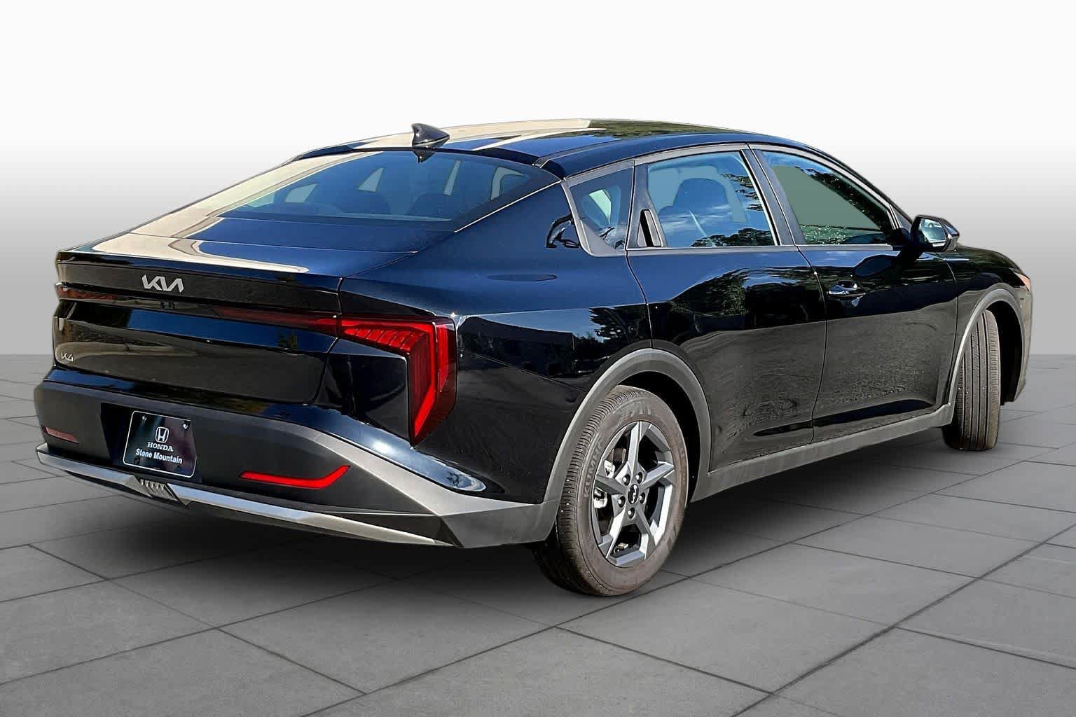 Used 2025 Kia K4 FWD image 13