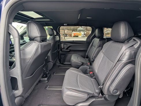 New 2026 Toyota Sienna Limited image 15