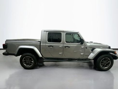 Used 2020 Jeep Gladiator Overland image 5