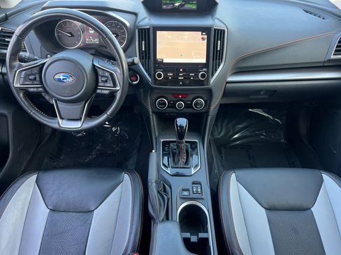 Used 2022 Subaru Crosstrek 2.5i Limited w/ Moonroof Package 2 image 4