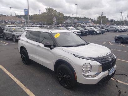 Used 2022 Mitsubishi Outlander SE