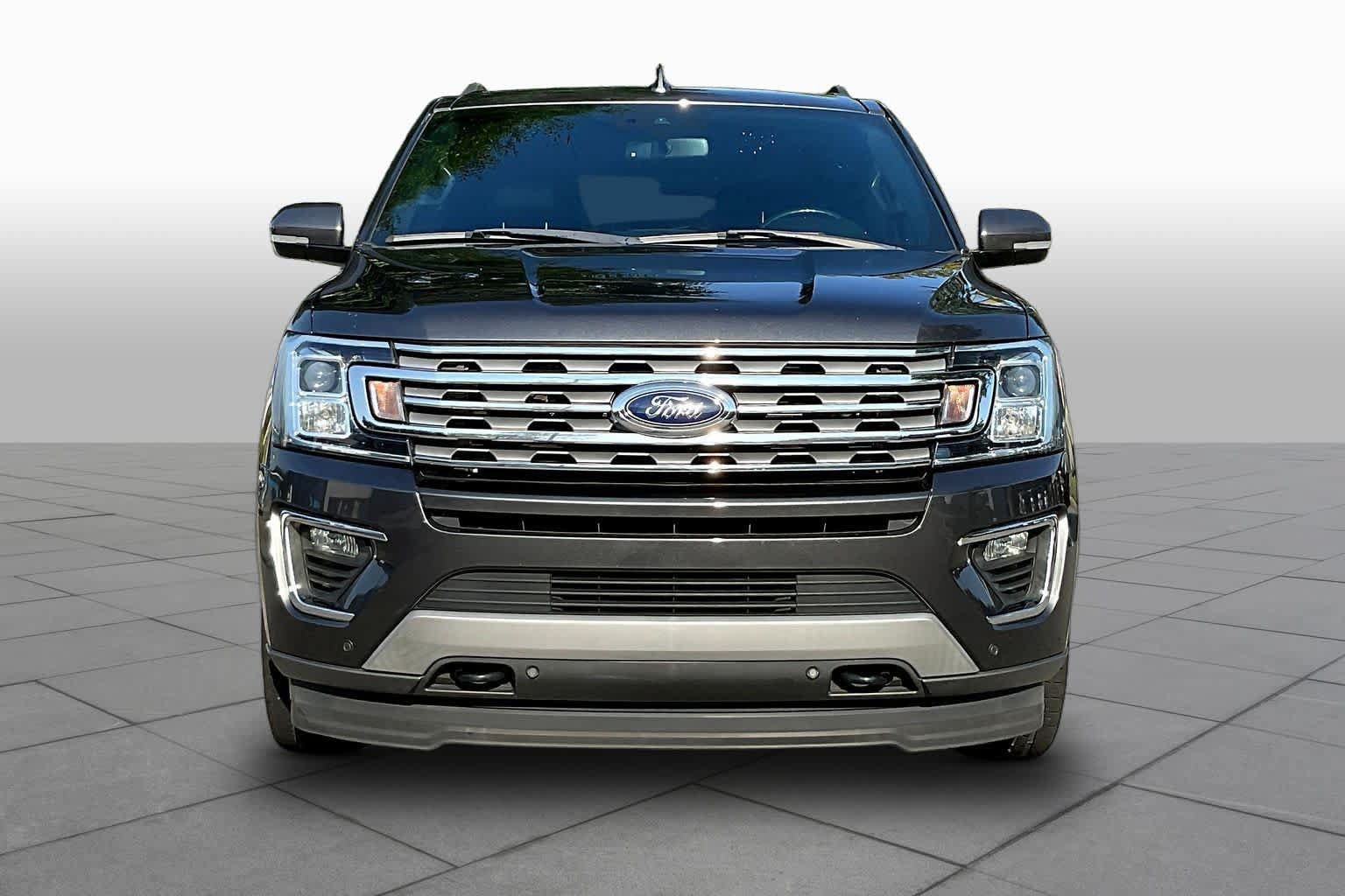 Used 2020 Ford Expedition Limited w/ Equipment Group 301A AWD/4WD image 4