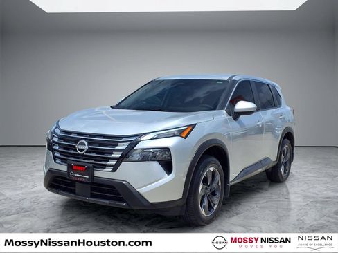 Certified 2025 Nissan Rogue SV FWD image 4