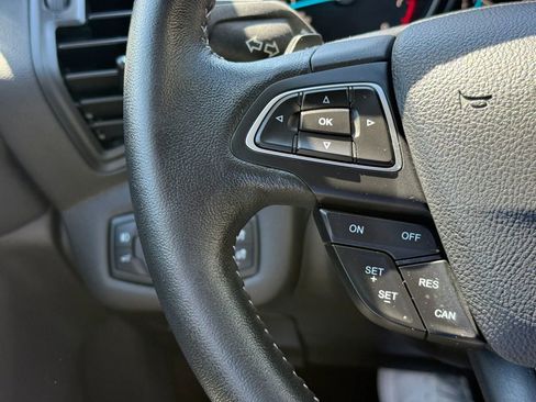 Used 2017 Ford Escape SE w/ Equipment Group 201A AWD/4WD image 23