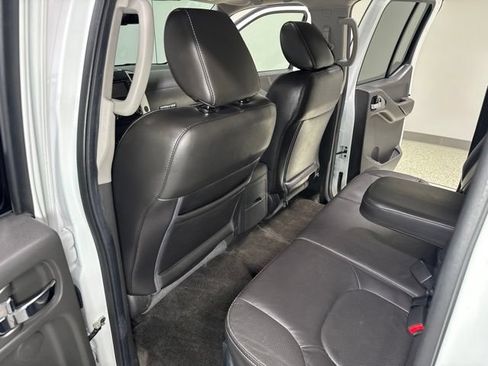 Used 2017 Nissan Frontier PRO-4X w/ Pro-4x Luxury Package AWD/4WD image 25