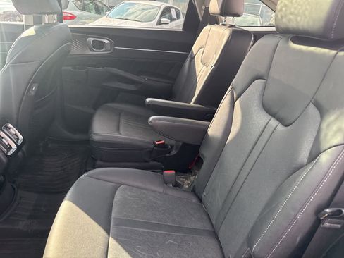 Used 2022 Kia Sorento SX image 17