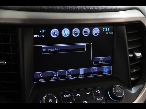 Certified 2019 GMC Acadia Denali w/ Technology Package AWD/4WD image 11