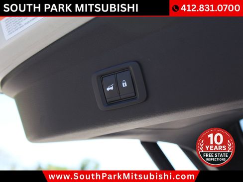Used 2022 Mitsubishi Outlander SEL Black Edition FWD image 31