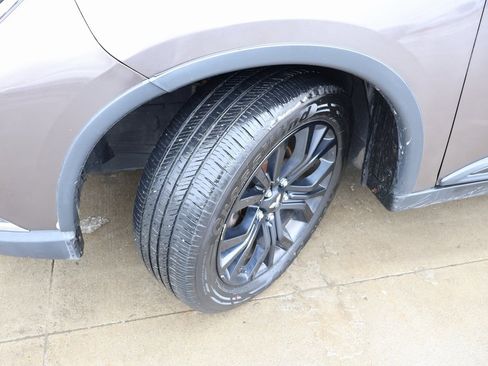 Used 2018 Mitsubishi Outlander ES image 40