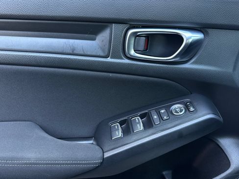 Certified 2025 Honda Civic Sport image 11