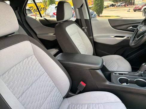 Used 2021 Chevrolet Equinox LT FWD image 25