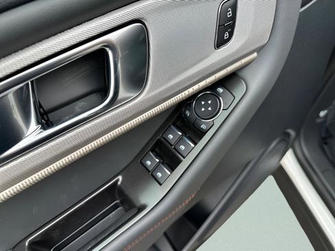 New 2026 Ford Explorer Active w/ Active Comfort Package image 17