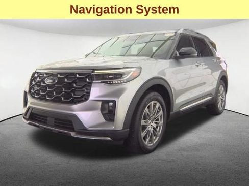 Used 2025 Ford Explorer Platinum AWD/4WD image 4
