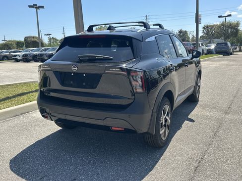 New 2026 Nissan Kicks SV FWD image 7