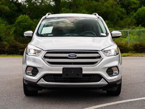 Used 2019 Ford Escape Titanium AWD/4WD image 2