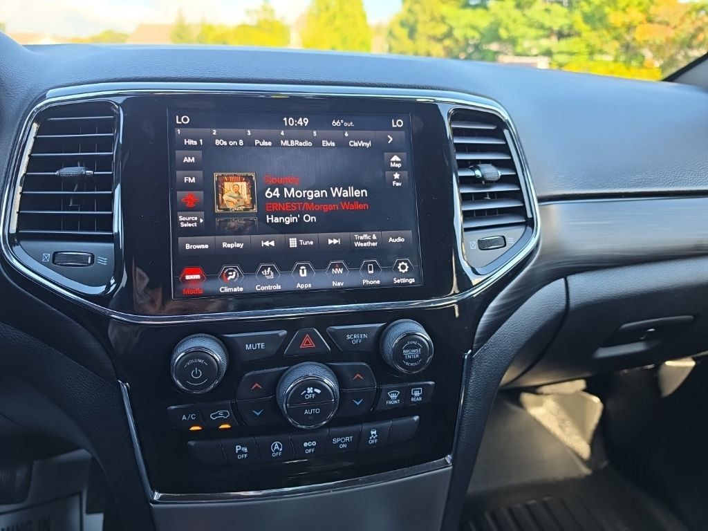 Used 2021 Jeep Grand Cherokee Laredo X AWD/4WD image 21