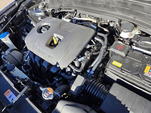 Certified 2025 Kia Seltos EX image 17