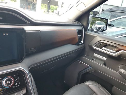 Used 2024 GMC Sierra 1500 Denali RWD image 26