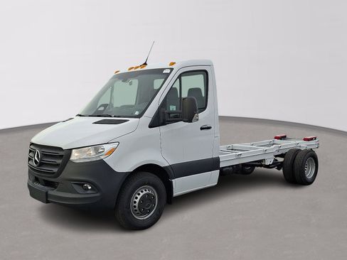New 2026 Mercedes-Benz Sprinter 4500 image 1