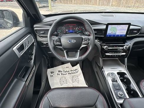 Certified 2024 Ford Explorer ST-Line w/ Class IV Trailer Tow Package image 14