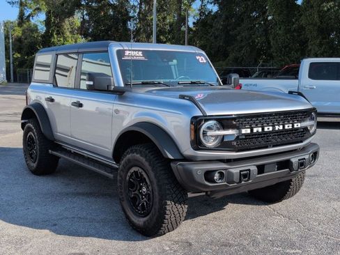 Used 2023 Ford Bronco Wildtrak AWD/4WD image 3