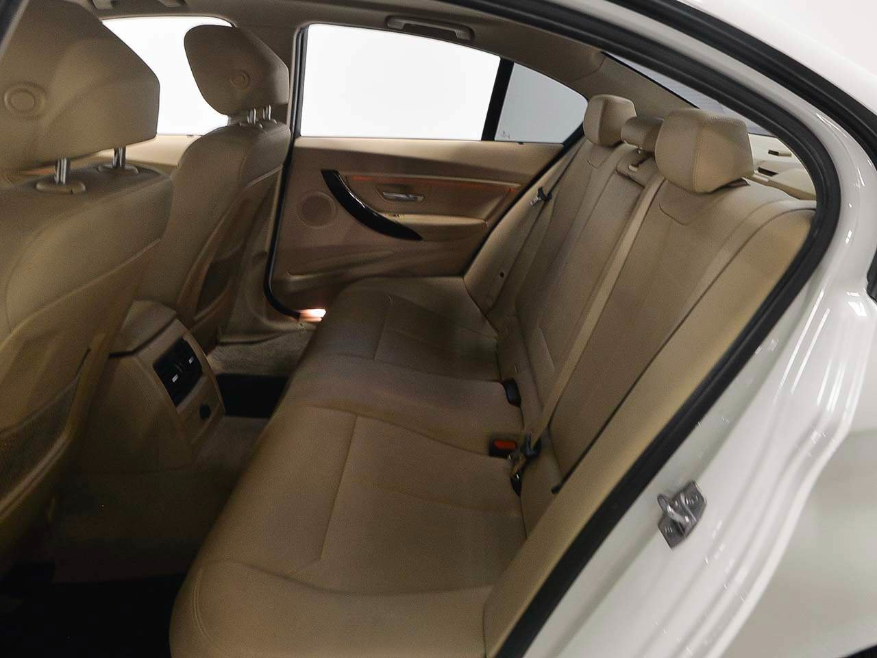 Used 2015 BMW 328i Sedan RWD image 11