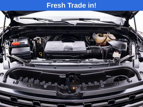Used 2024 Chevrolet Tahoe Z71 w/ Luxury Package AWD/4WD image 31