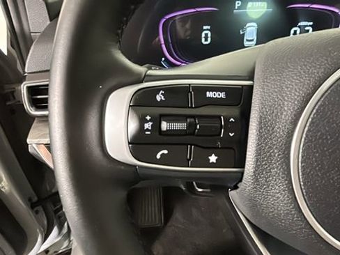 Used 2025 Kia Sportage X-Line w/ Premium Package AWD/4WD image 16