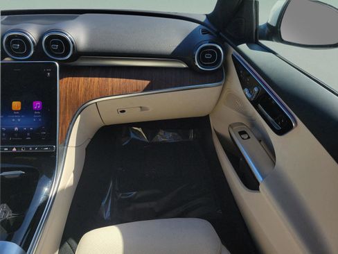 Used 2025 Mercedes-Benz C 300 Sedan image 21
