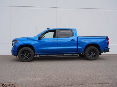 Used 2023 Chevrolet Silverado 1500 RST w/ Rally Edition AWD/4WD image 6