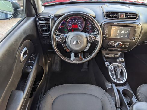 Certified 2017 Kia Soul + w/ UVO Package image 12