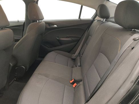 Used 2018 Chevrolet Cruze LS image 18