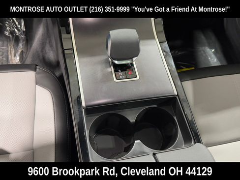 New 2026 Land Rover Range Rover Velar Dynamic SE image 20